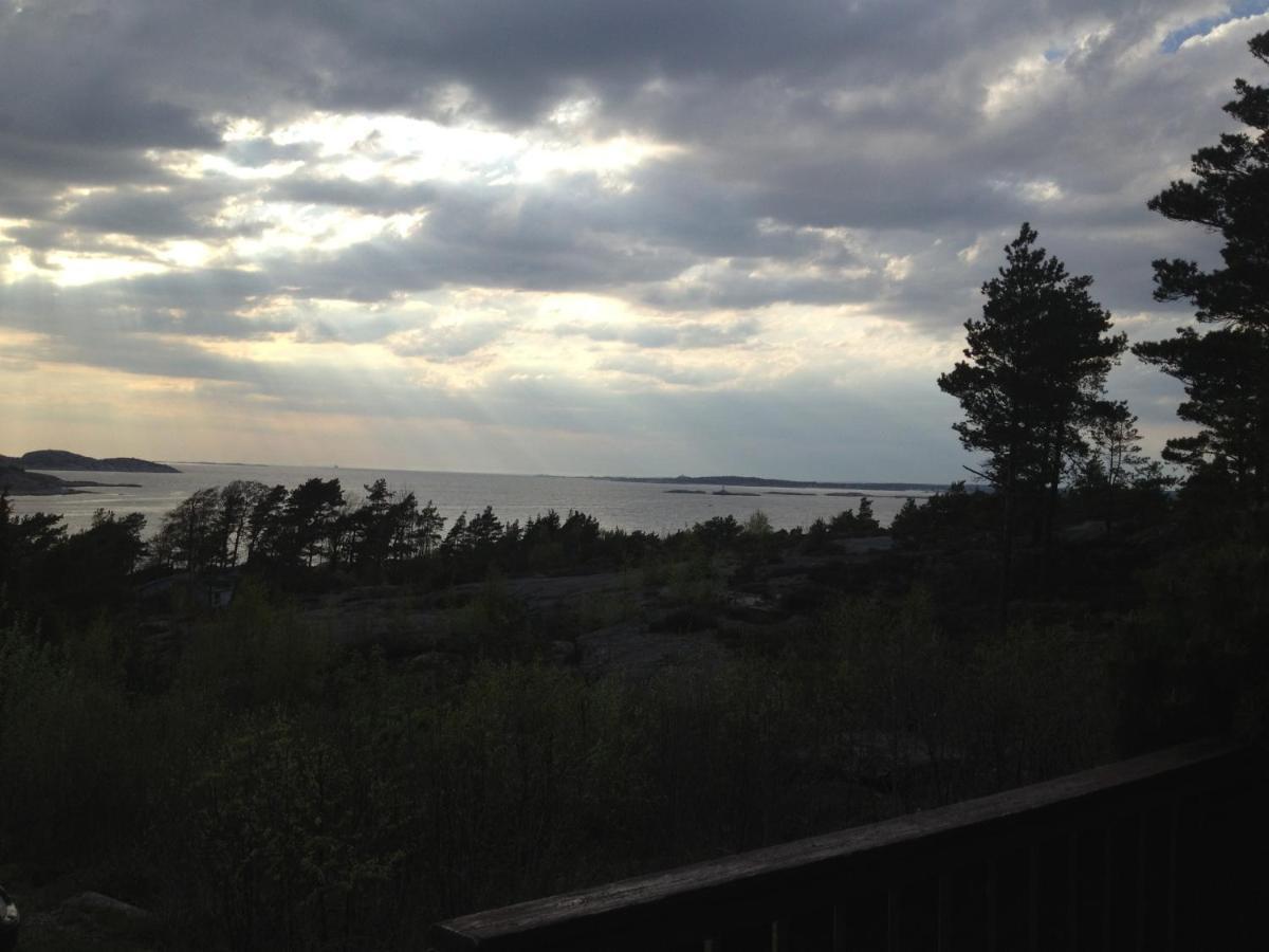 Kaellviken Semesterby Strömstad Стая снимка