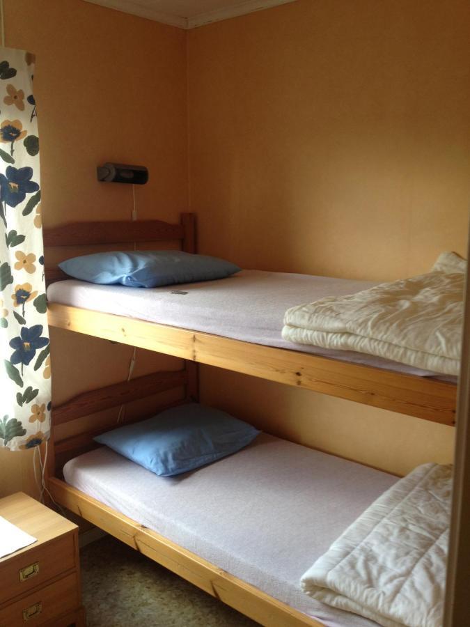 Kaellviken Semesterby Strömstad Стая снимка